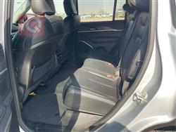 جیپ گراند شیرۆکی